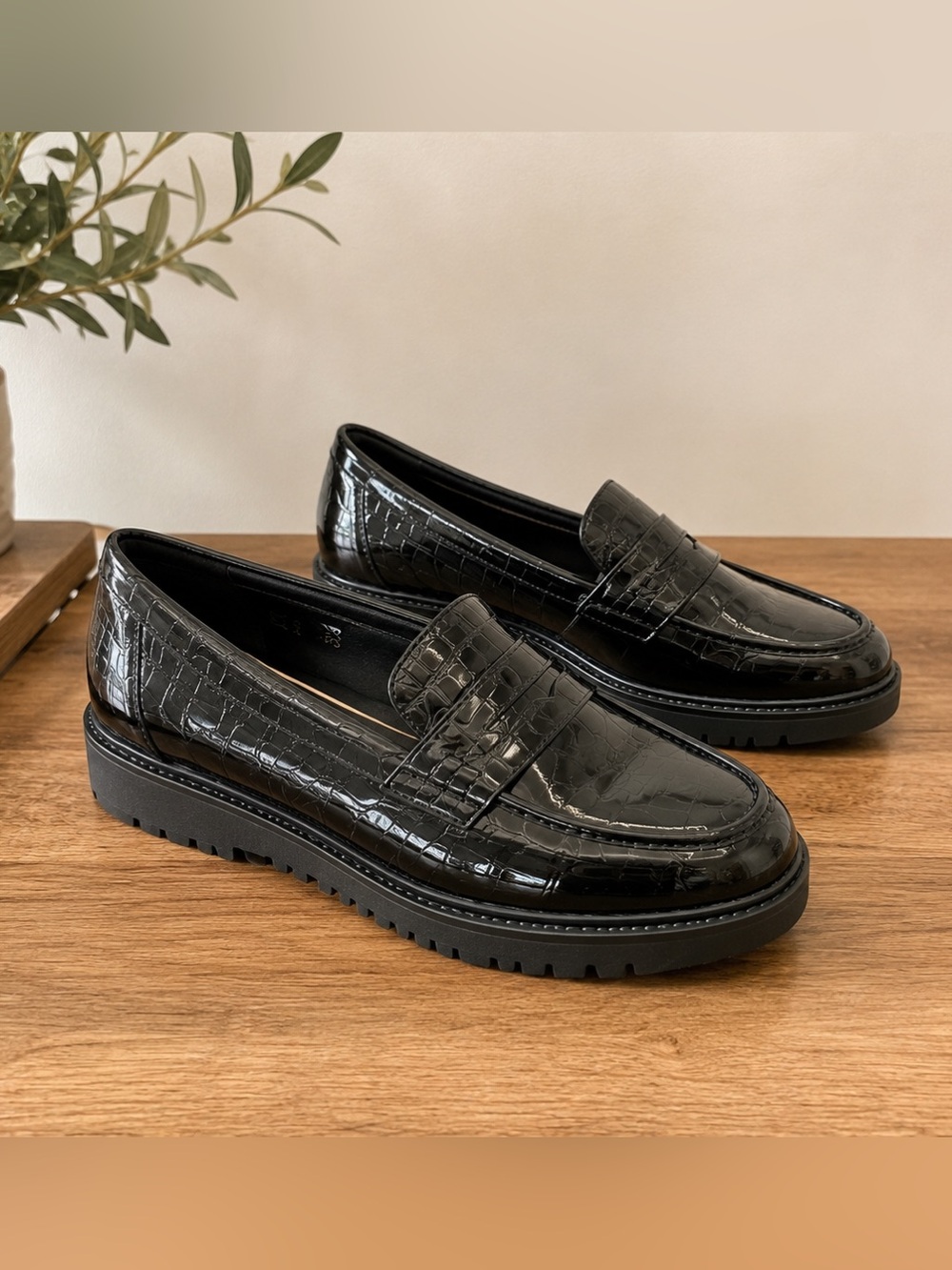 Ara High Soft Black Patent Leather Loafers Chunky Comfort Shoes Women's 6 EU 36